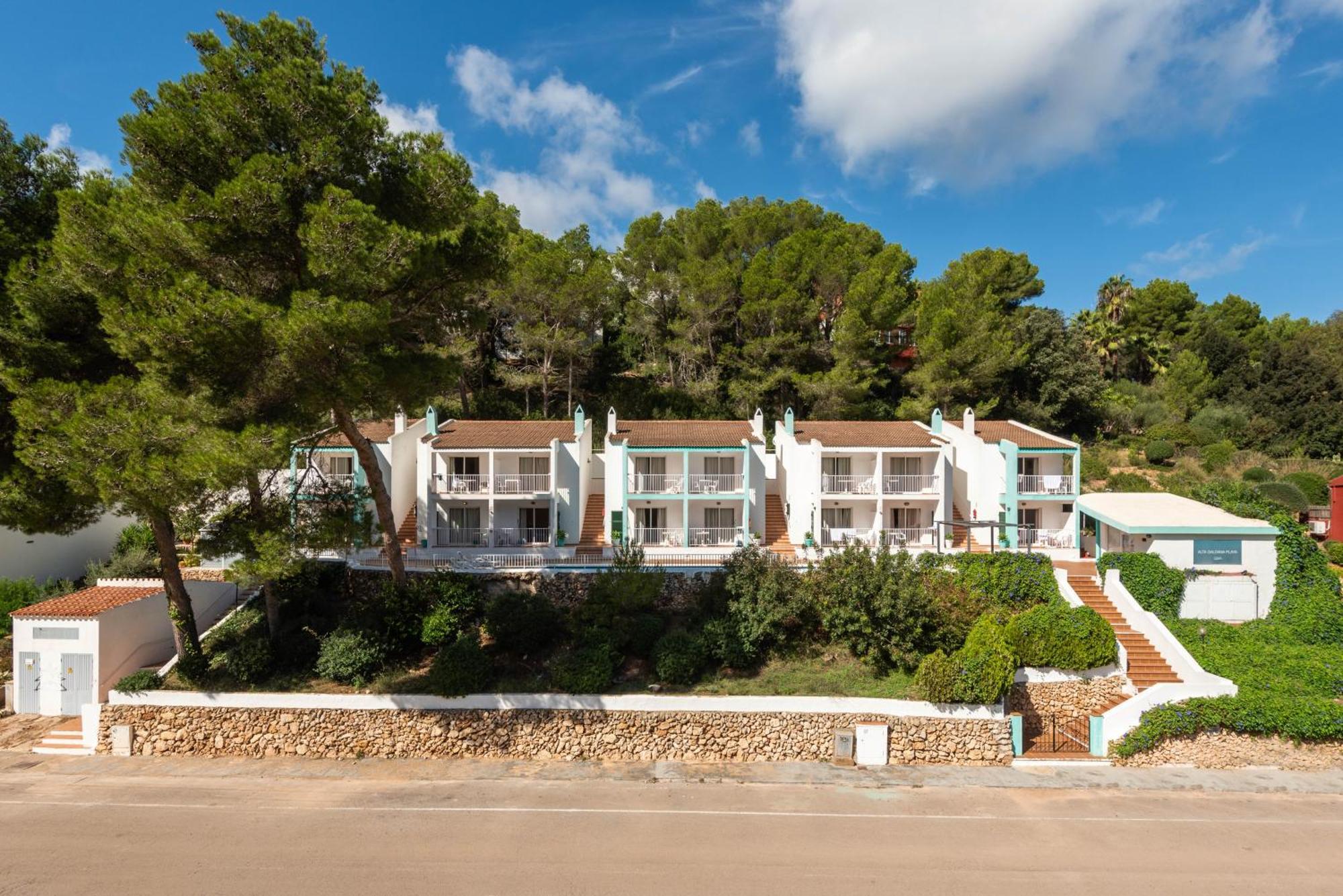 Apartamentos Alta Galdana Playa カラ・ガルダナ エクステリア 写真