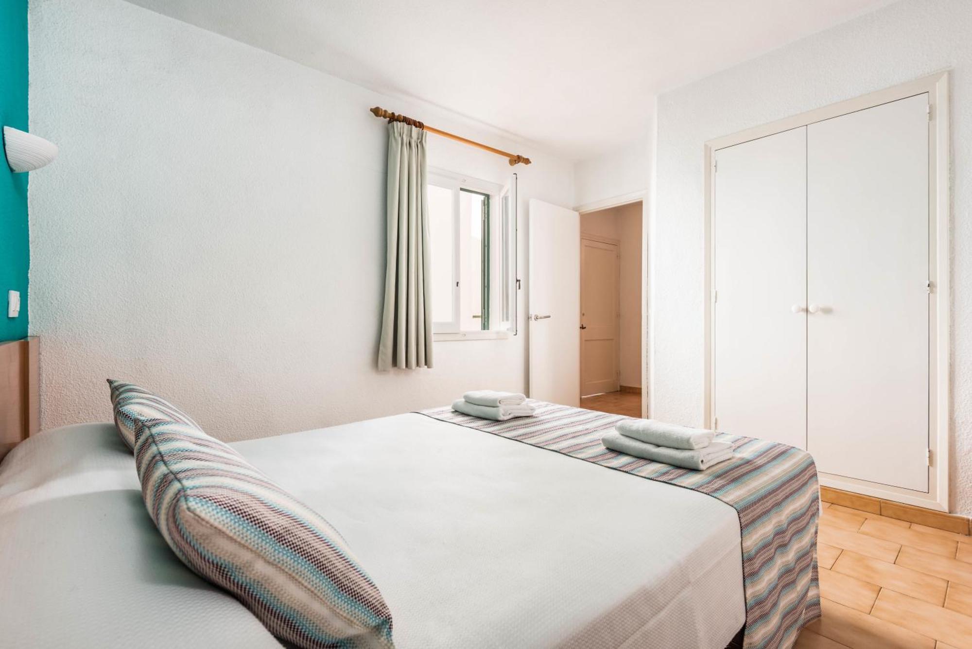 Apartamentos Alta Galdana Playa カラ・ガルダナ エクステリア 写真