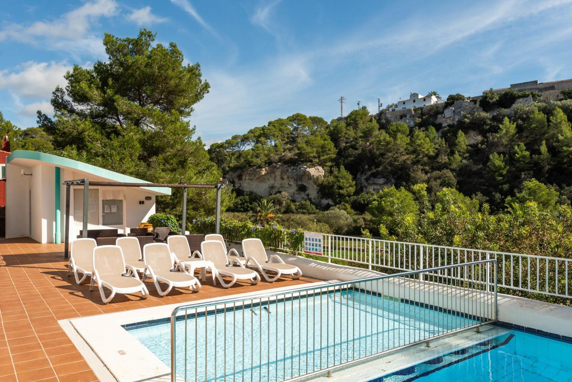 Apartamentos Alta Galdana Playa カラ・ガルダナ エクステリア 写真