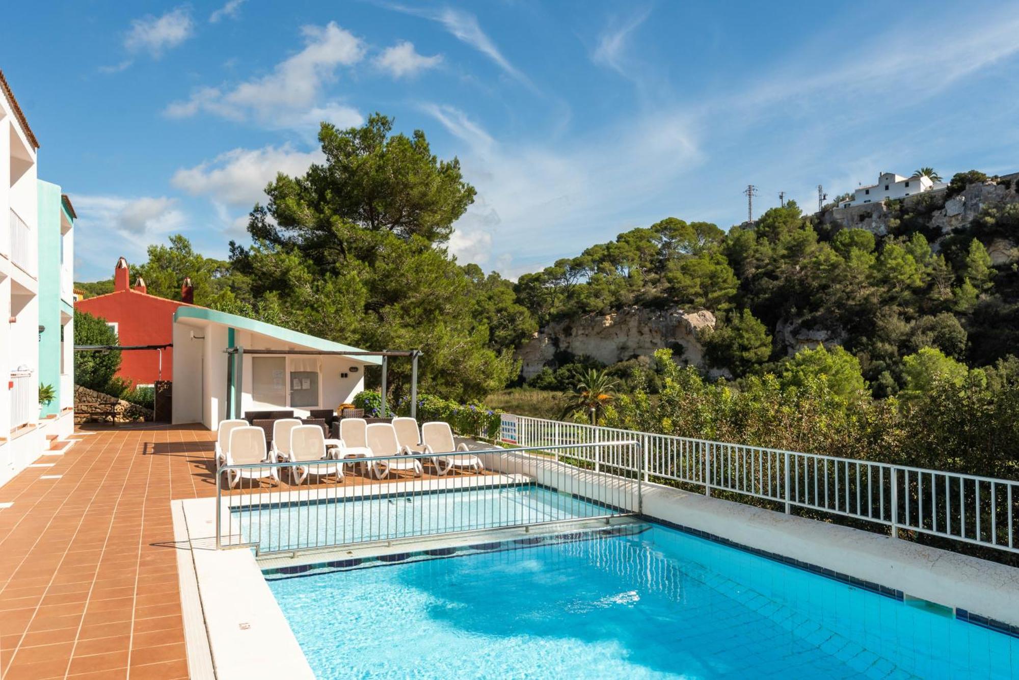 Apartamentos Alta Galdana Playa カラ・ガルダナ エクステリア 写真