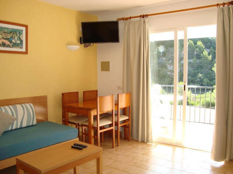 Apartamentos Alta Galdana Playa カラ・ガルダナ エクステリア 写真