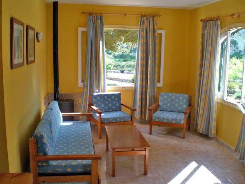 Apartamentos Alta Galdana Playa カラ・ガルダナ エクステリア 写真